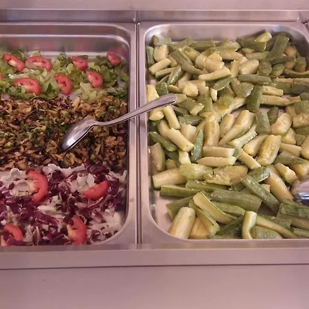 호텔 Hotel Alfa - Spiaggia Inclusa Con Pacchetti Personalizzati 2*