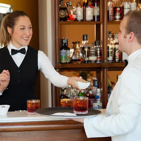 Grand Hotel