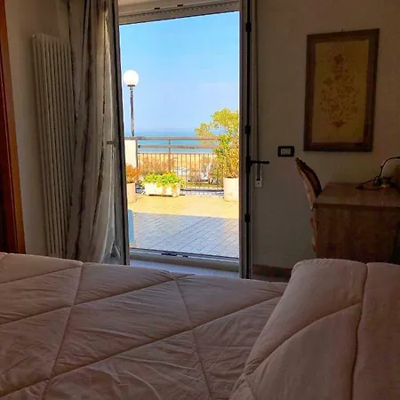 Amoha Hotel 2*