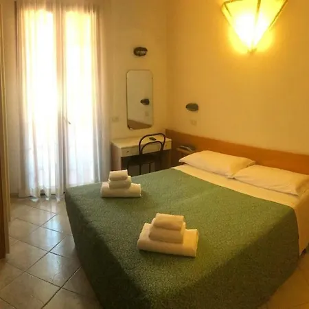 Giovane Italia 3*
