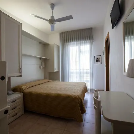 Plaza Hotel 3*