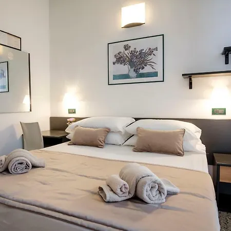 Hotel Si 3*