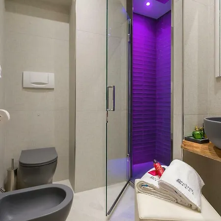 Ghirlandina Hotel