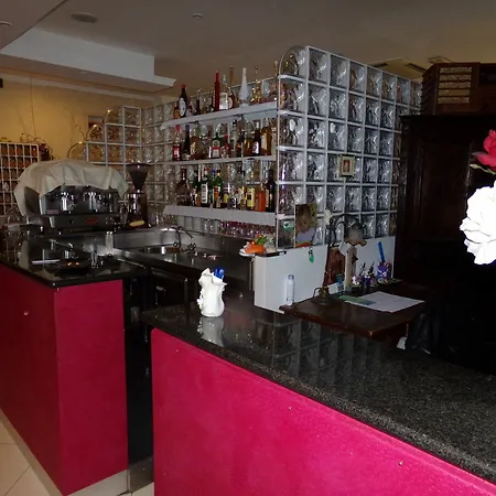 Hotel Manu 3*