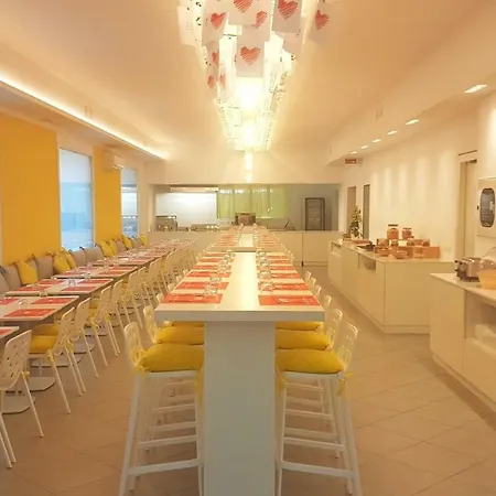 Sabrina Hotel