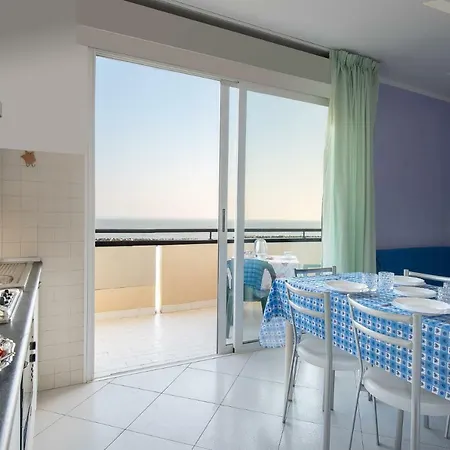 Appart hôtel Belvedere Vista - Seafront 2*