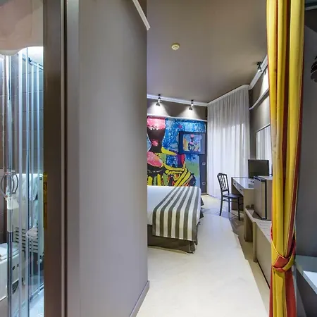 Admiral Art Hotel