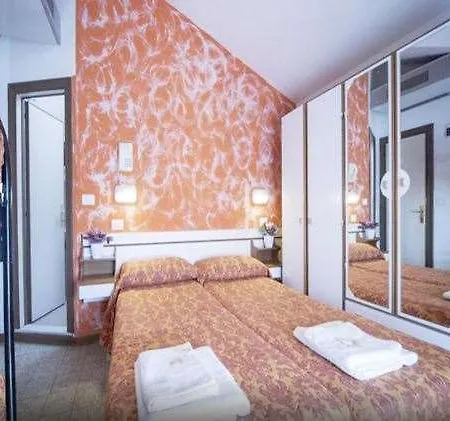 Luna Hotel