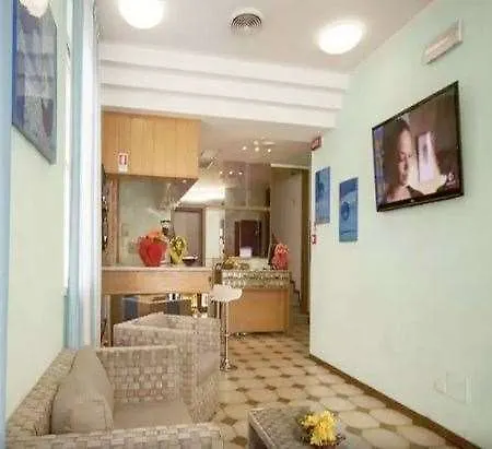 Luna Hotel 3*