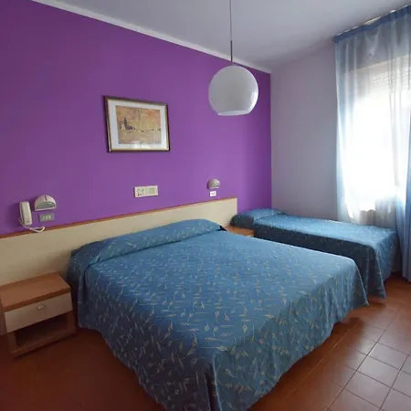 Azzurra Hotel 3*
