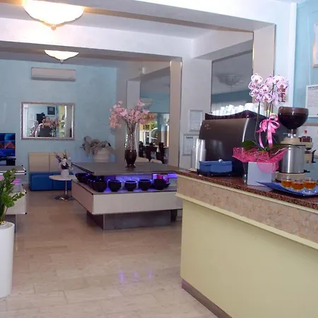 Otel Miraggio 2*