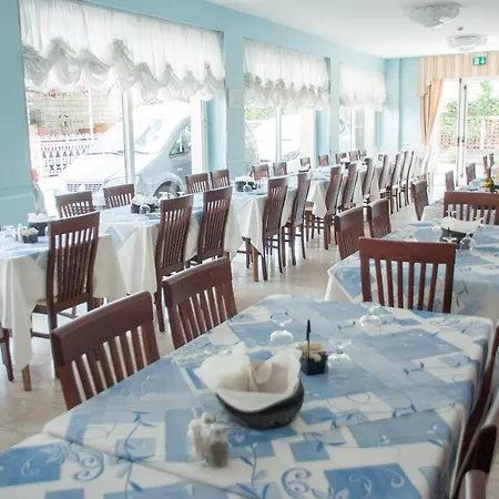 Otel Miraggio 2*