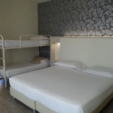 L'hotel 3*