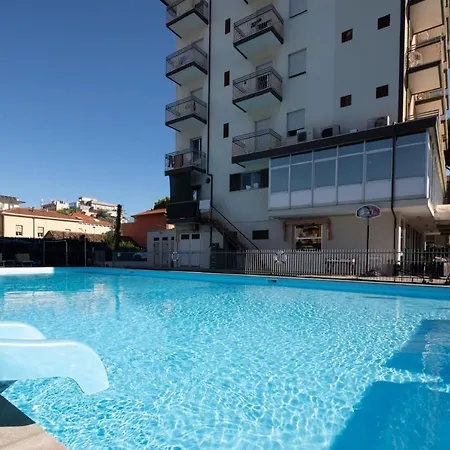 Lem Hotell 2*