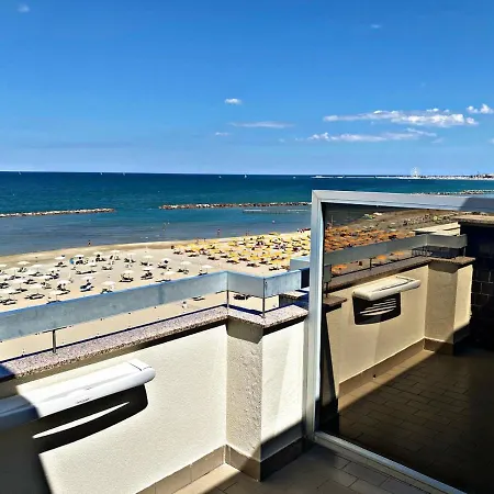 ホテル Adriatica Sul Mare 3*