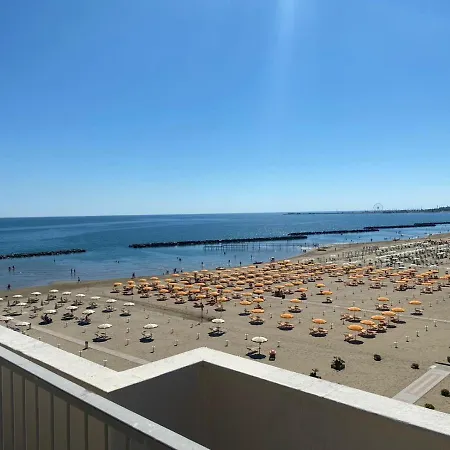 Adriatica Sul Mare ホテル リミニ