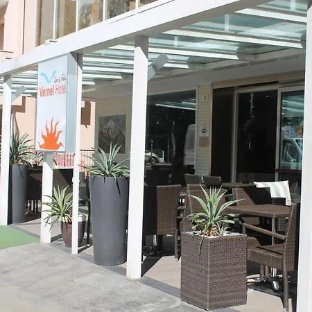 Vernel Hotel 3*