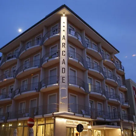 Arcade Hotel 3*
