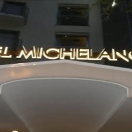 Отель Michelangelo Римини