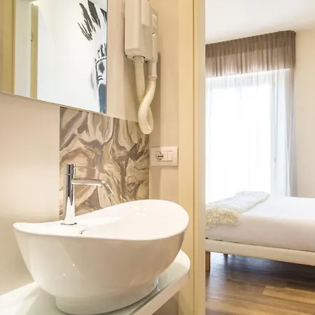 Hotel La Fenice 3*