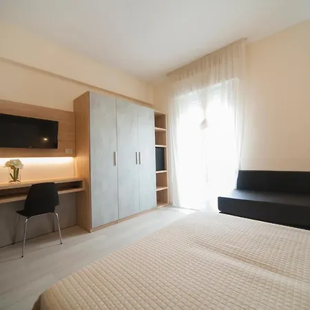 Ricchi Hotel