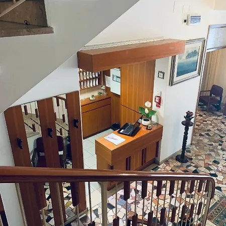 Hotel Maria Piera 2*