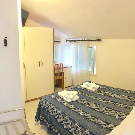Lieta 3* Римини
