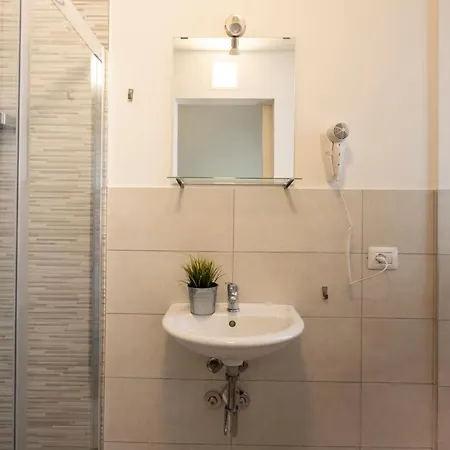 Lexington Hotel 3*