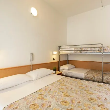 Hotel Lexington 3*