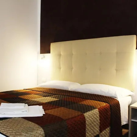 Hotel Luna 3*