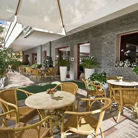 Capinera 3* Rimini