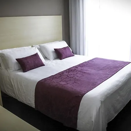 Club Meeting Hotel