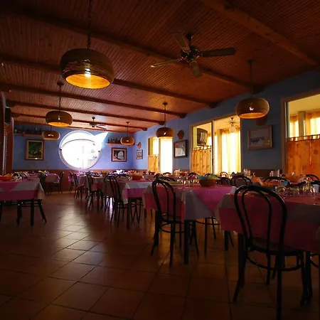 Cesari Hotel *