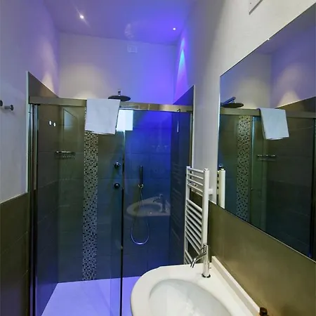 Aurora Hotel 3*