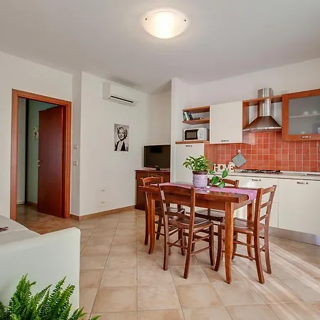 Residenza Aurora Del Mare * רימיני