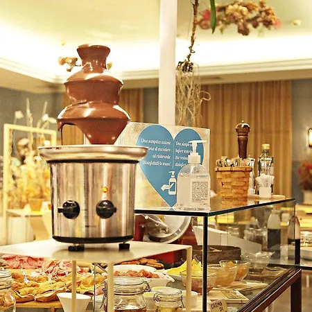 Hotel Corallo 3*
