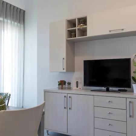 Angeli Aparthotel