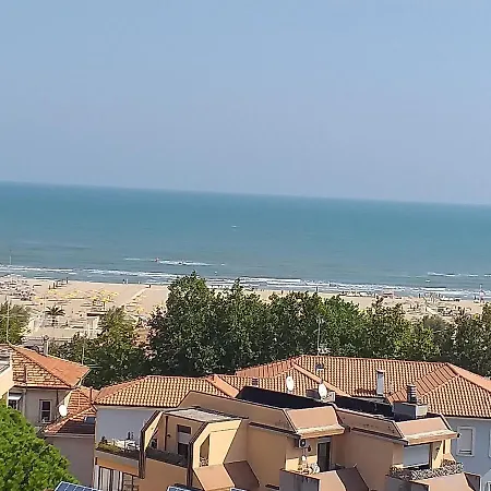 Oceanic Hotel 3*