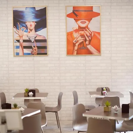 Club Meeting Hotel
