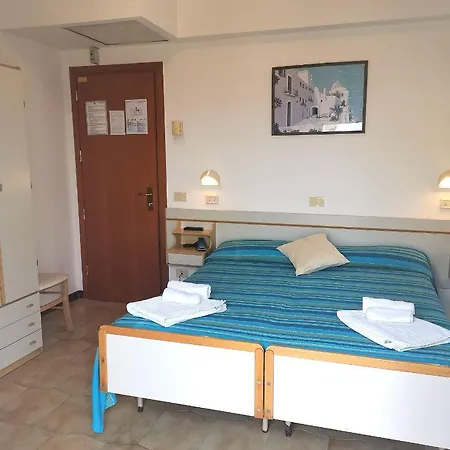 Hotel Alcazar 3*