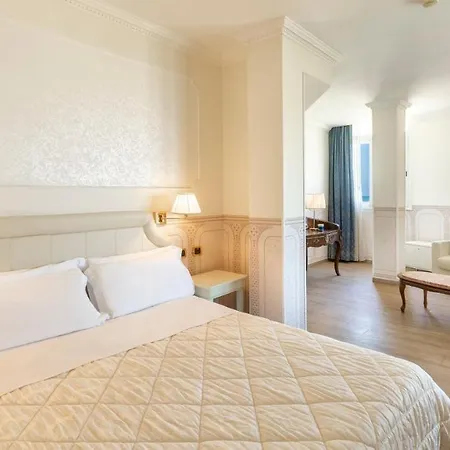 Baia Imperiale Hotel 4*