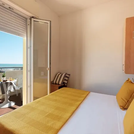 Oceanic Hotel