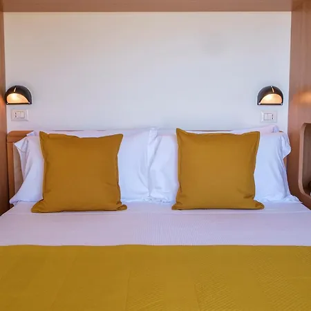 Hotel Oceanic 3*
