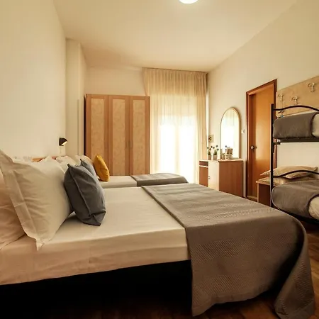 Oceanic Hotel