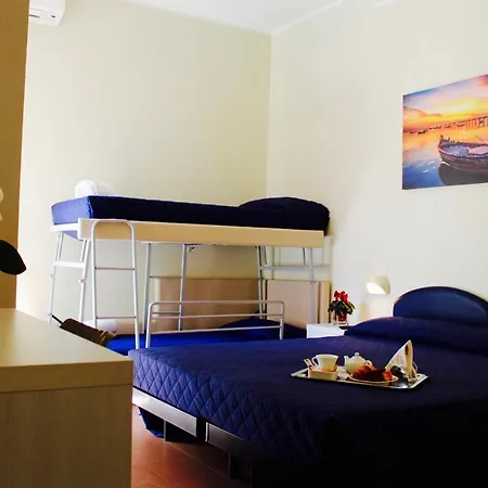 Fedora Hotel