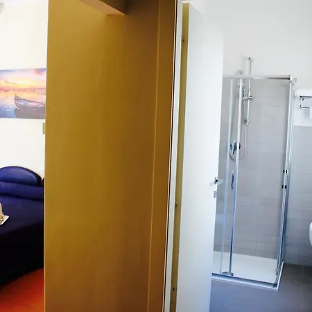 Fedora Hotel