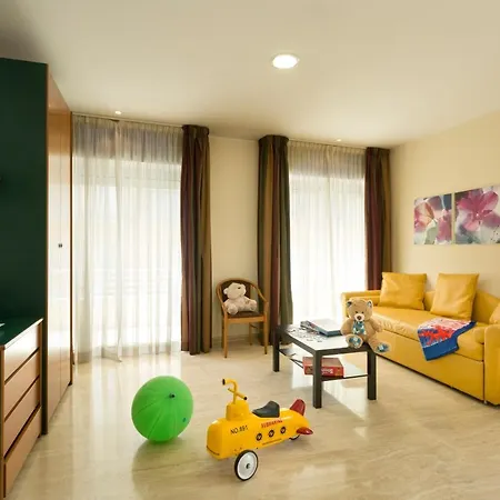 Отель Astoria 4*