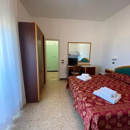 Hotel Artide 3*