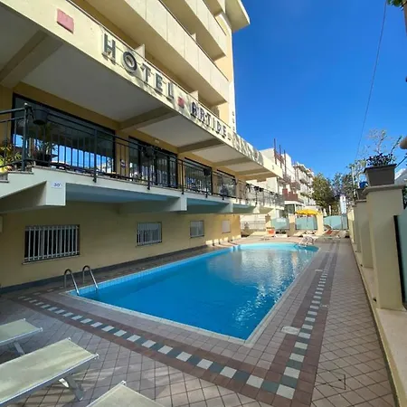 Artide Hotel