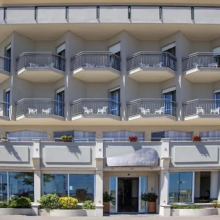 Hotel Dei Cesari 3*